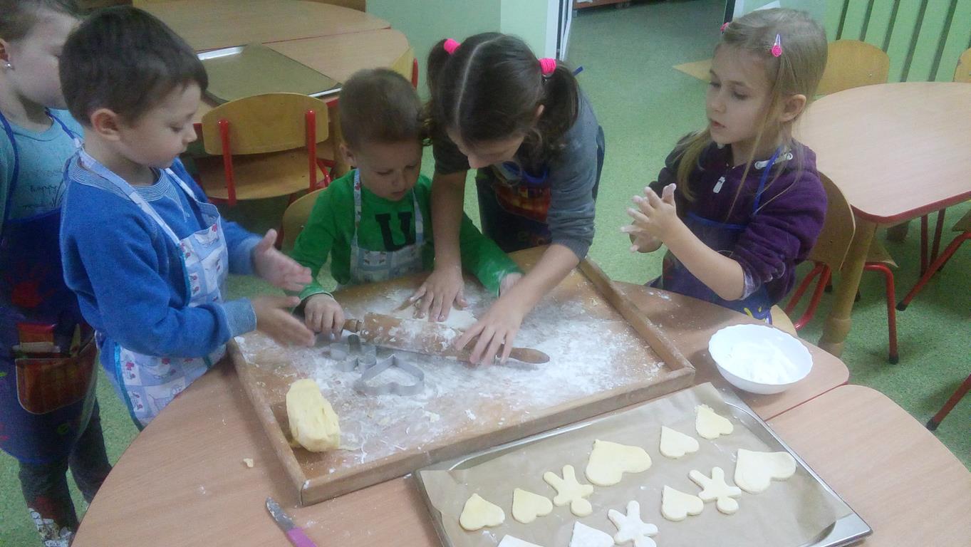 Pieczemy ciasteczka na Andrzejki – grupa IV