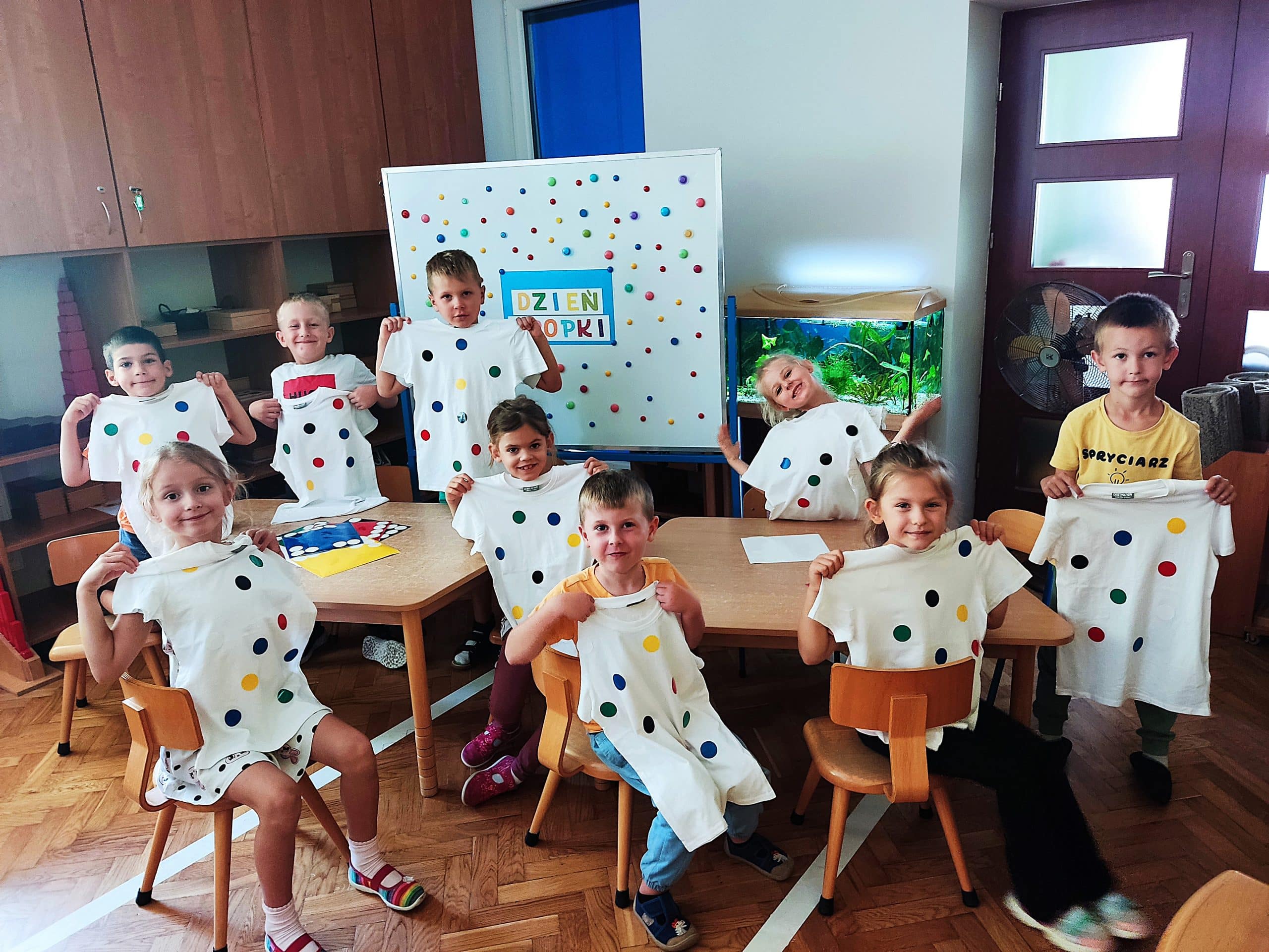 Dzie Kropki W Grupie II Przedszkole Montessori Przedszkolak Na Dzie Kropki W Grupie II Przedszkole Montessori Przedszkolak Na