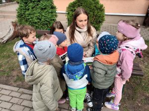 Dzieci zadają dużo pytań Pani Gosi