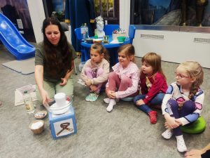 Obserwowanie wulkanu.