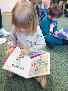 Gabrysia czytelniczka