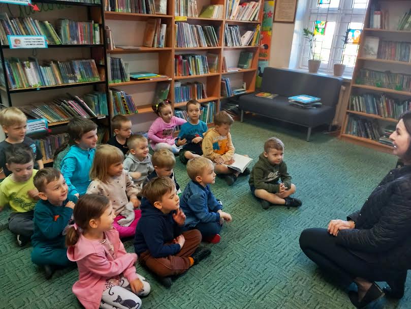 Wycieczka do biblioteki grupy III