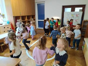 Zabawy taneczne w Dniu Chłopaka