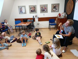 Wizyta dzieci grupy III w szkole językowej