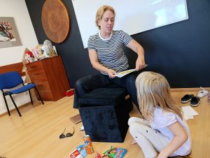 Wizyta dzieci grupy III w szkole językowej