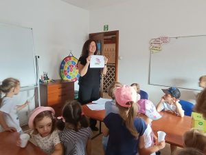 Wizyta dzieci grupy III w szkole językowej