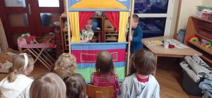 Warzywa z wiersza Na straganie – teatrzyk