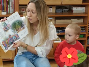 Wiktor jest bardzo szczęśliwy ze spotkania z mamą