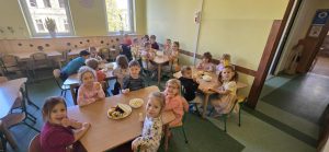 poczęstunek urodzinowy