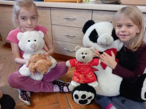 Prezentacja misia przez dzieci