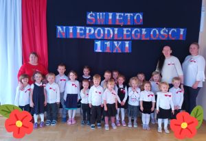 Dzieci z Grupy V uczciły Dzień Niepodległości