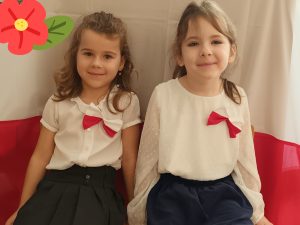 Przedszkolaki w barwach narodowych