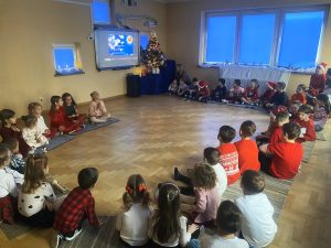 6. Śpiewanie kolęd i pastorałek.