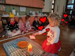 Andrzejkowa wróżba Niny