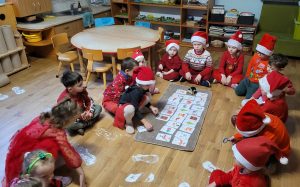 Dzieci dobierają pary