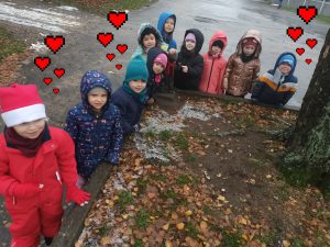 Dzieci z Misiem Lalkarzem