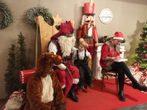 Henio na spotkaniu z Mikołajem