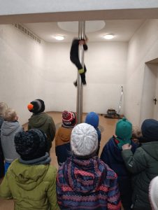 Prezentacja zjazdu z góry do wyjazdu