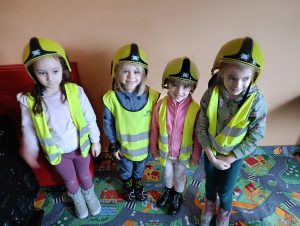 Przymierzamy kaski i kamizelki