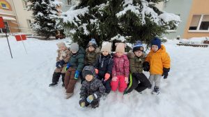 Zimowe zabawy na śniegu