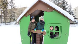 Zimowe zabawy na śniegu