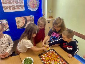 Światowy Dzień Pizzy w gr. II