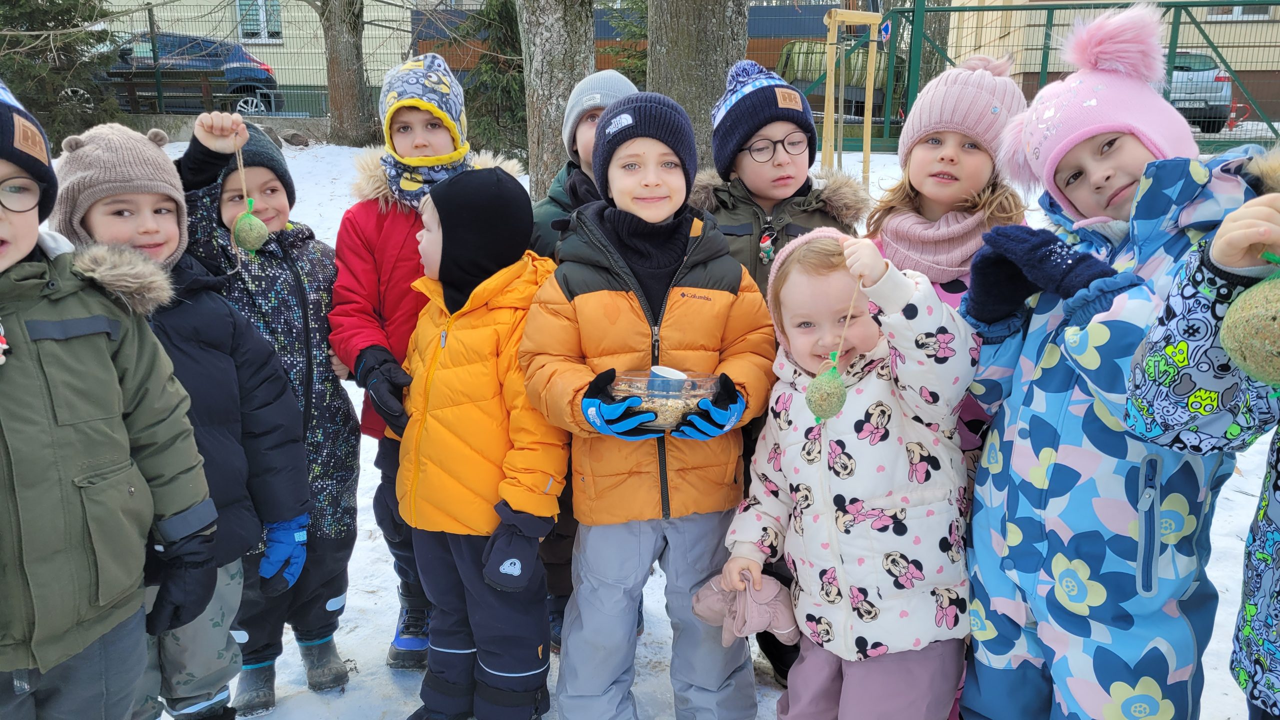 Dokarmianie ptaków w grupie 7