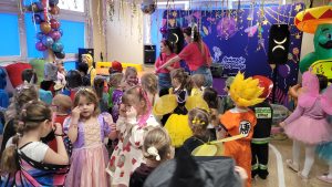 Bal Pełen Magii i Uśmiechów