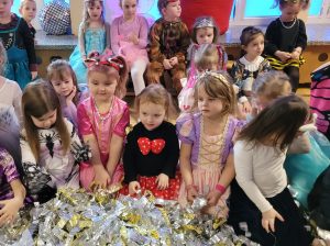 Bal Pełen Magii i Uśmiechów