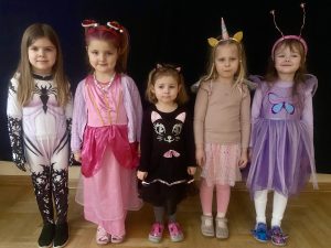 Tańce, stroje i radość – bal karnawałowy