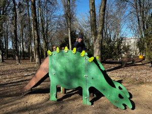 Zabawy na placu zabaw