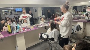 Wycieczka do salonu fryzjerskiego