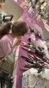 Wycieczka do salonu fryzjerskiego