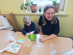 Świąteczne chwile w przedszkolu – warsztaty z rodzicami