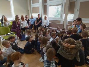 Wspólne czytanie z Panią Aleksandrą Toczydłowską - przedstawicielką Rady Rodziców