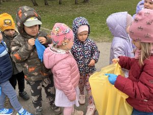Przedszkolaki z Przedszkola Samorządowego nr 36 w akcji Czysty Białystok