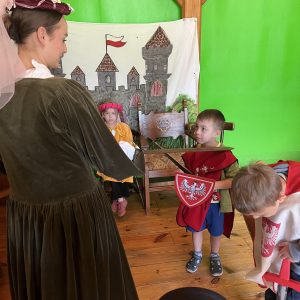 Wiktor mianowany na rycerza