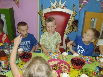 Urodziny Czarka z grupy IV w Bajkolandzie